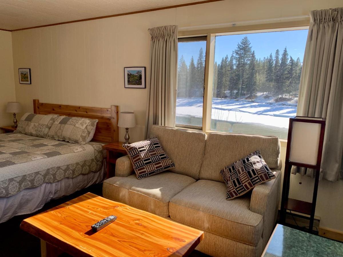 Tete Jaune Lodge Eksteriør bilde