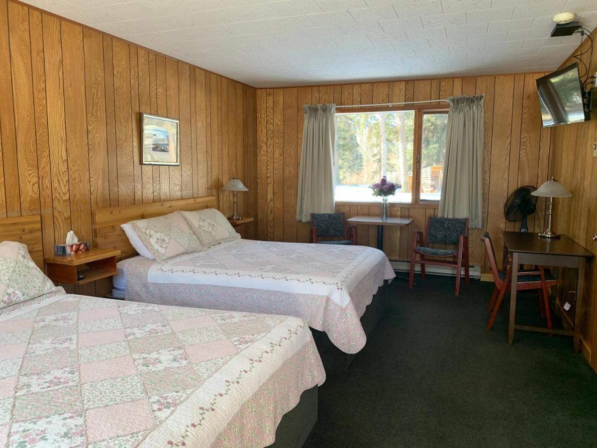 Tete Jaune Lodge Eksteriør bilde